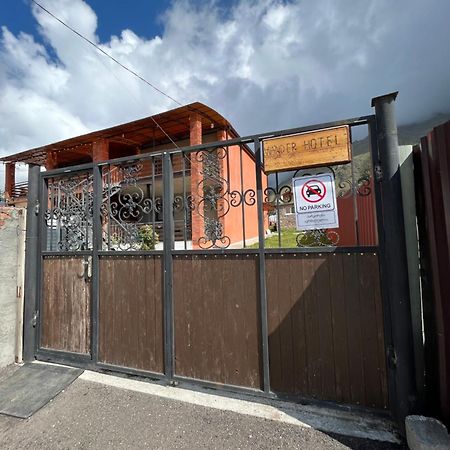 Wander Kazbegi Hotel מראה חיצוני תמונה