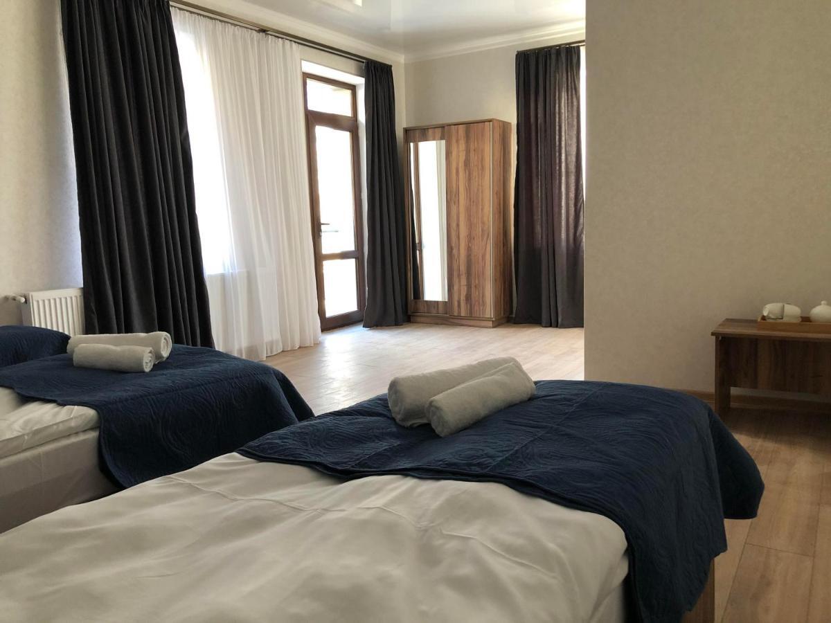 Wander Kazbegi Hotel מראה חיצוני תמונה